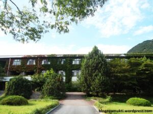 Seolchan’s School in Monstar: Gyeongbok High School