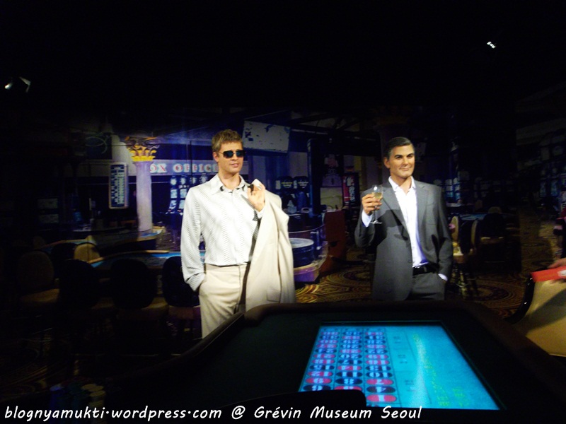 Playing Casino with Brad Pitt & George Clooney @ Grévin Museum Seoul