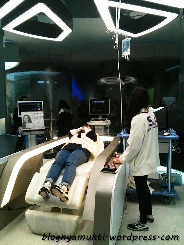 Kim Taehee - SBS Awards Festival - blognyamukti.wordpress.com